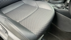 Toyota Yaris 1.5 Hybrid Dynamic 5dr CVT Hybrid Hatchback